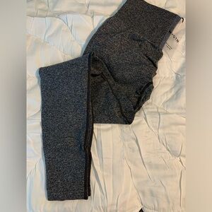 NVGTN Scrunch Leggings